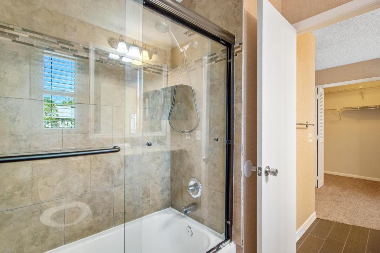 Tampa Bay Pool Home With Heated Pool Brandon Exterior photo